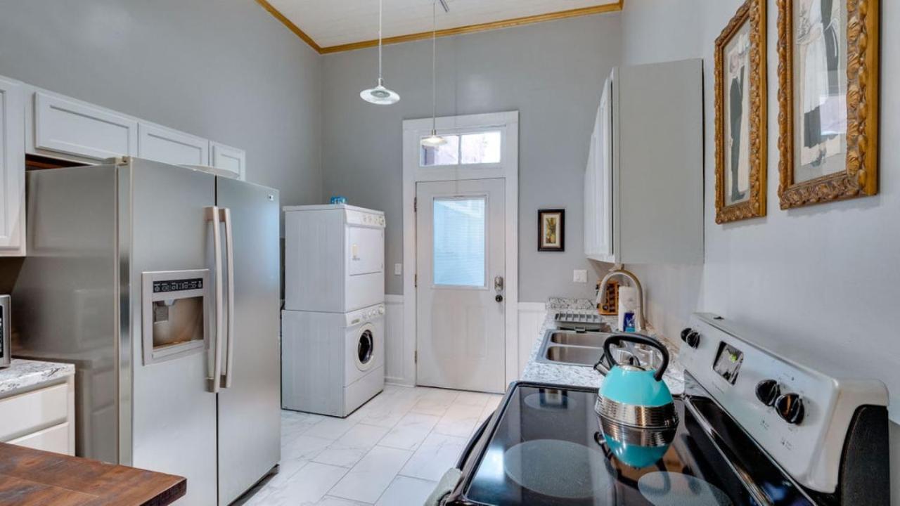 شقة Elegant 2 Bed Directly On Forsyth Park سافانا المظهر الخارجي الصورة
