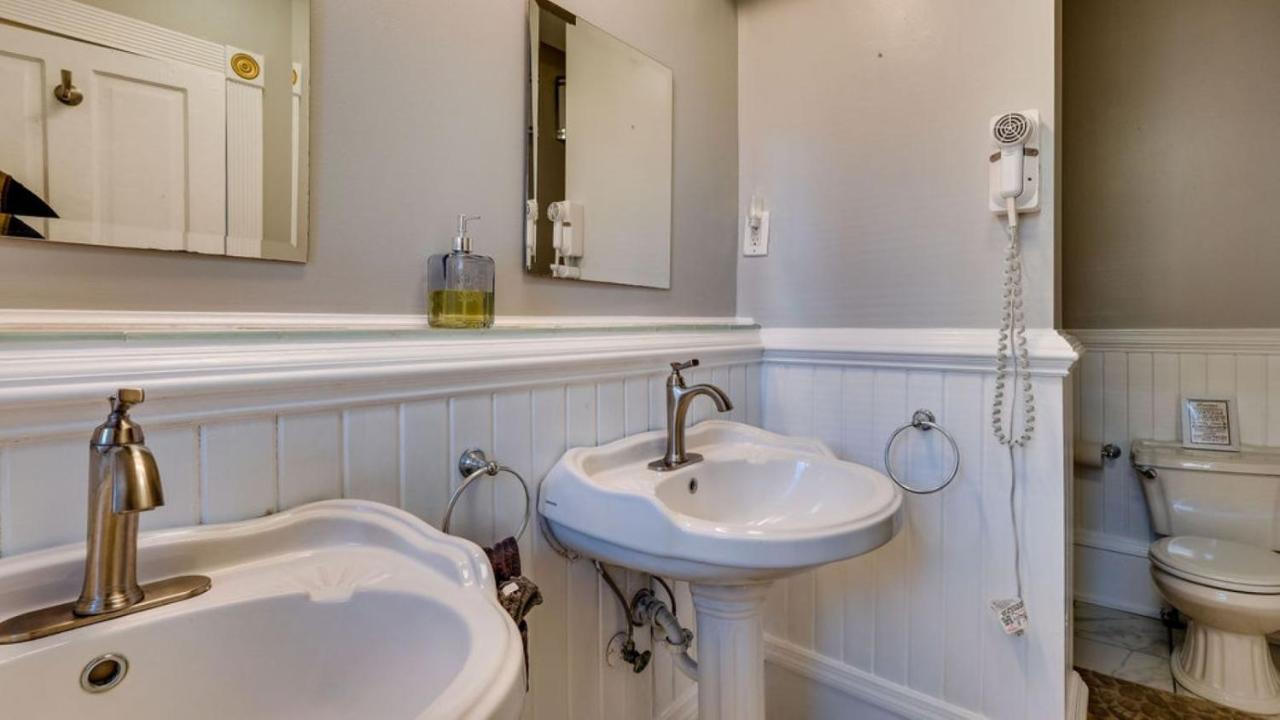 شقة Elegant 2 Bed Directly On Forsyth Park سافانا المظهر الخارجي الصورة